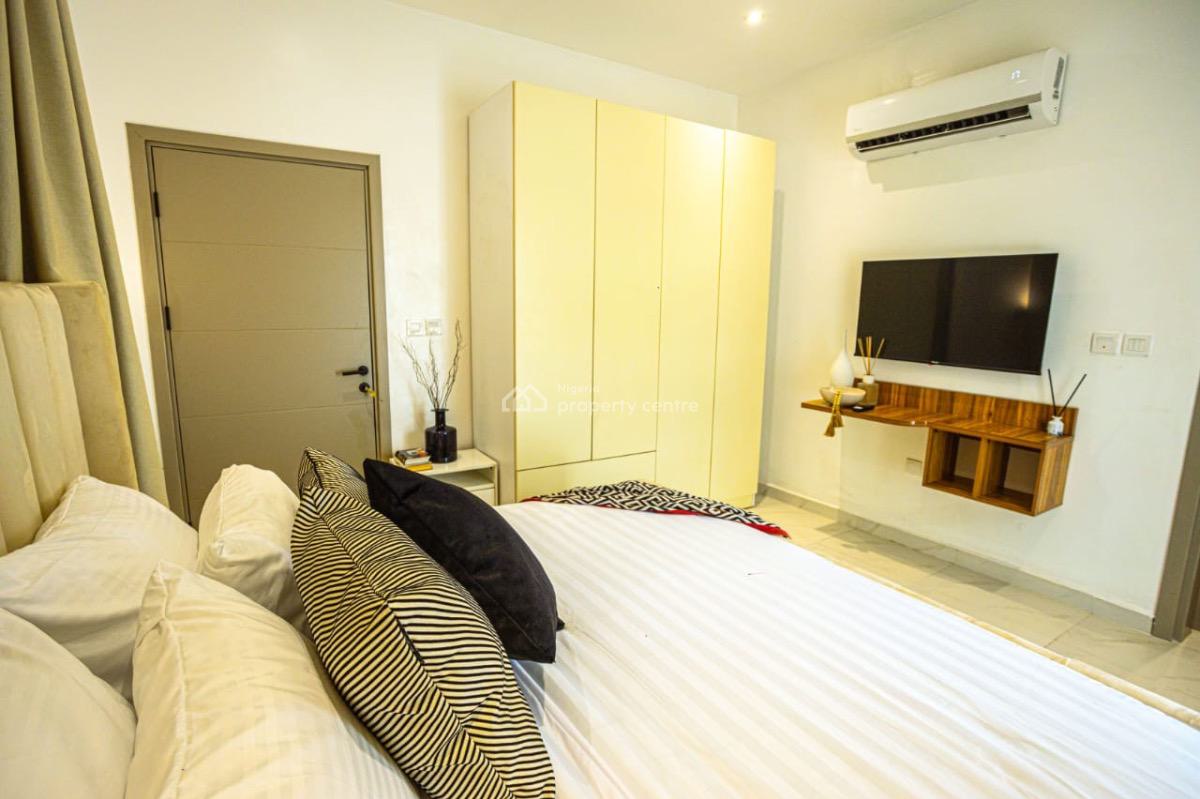 Exquisitely Furnished 2 Bedroom Apartment in The Heart of Ikeja, Adeniyi Jones, Ikeja, Lagos, House Short Let