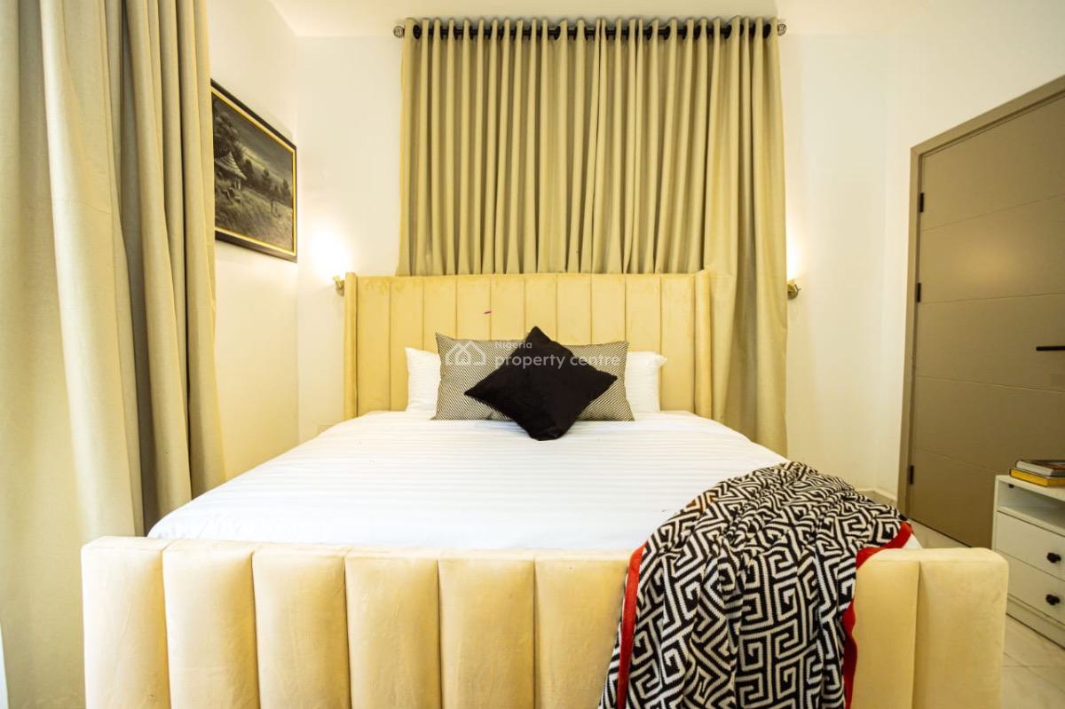 Exquisitely Furnished 2 Bedroom Apartment in The Heart of Ikeja, Adeniyi Jones, Ikeja, Lagos, House Short Let