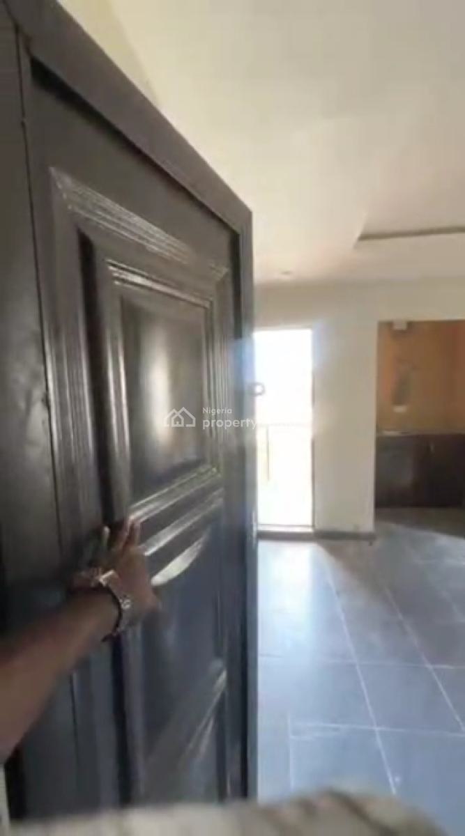 Executive, Very Decent and Spacious Upstairs Room Seld Contain, Morocco, Shomolu, Lagos, Self Contain (single Rooms) for Rent