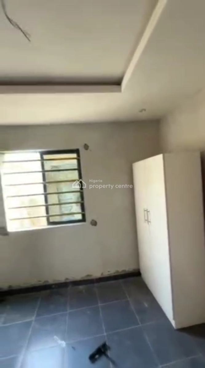 Executive, Very Decent and Spacious Upstairs Room Seld Contain, Morocco, Shomolu, Lagos, Self Contain (single Rooms) for Rent