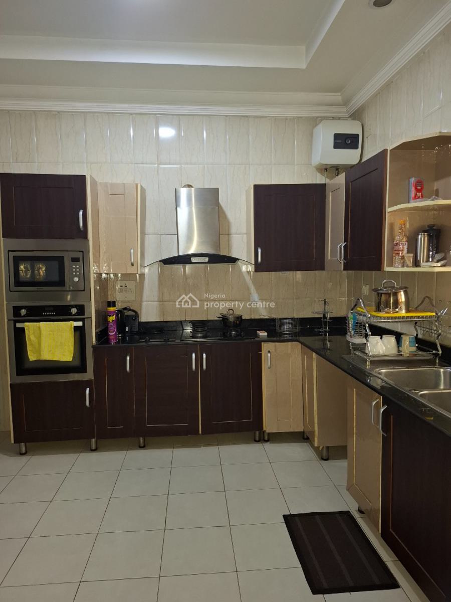 Serviced 3 Bedroom Apartment, Area 5, Garki, Abuja, Flat / Apartment for Rent