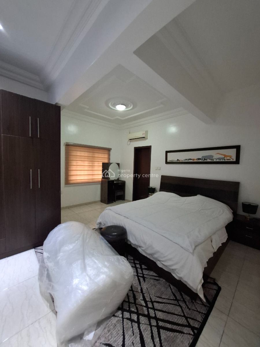 Serviced 3 Bedroom Apartment, Area 5, Garki, Abuja, Flat / Apartment for Rent