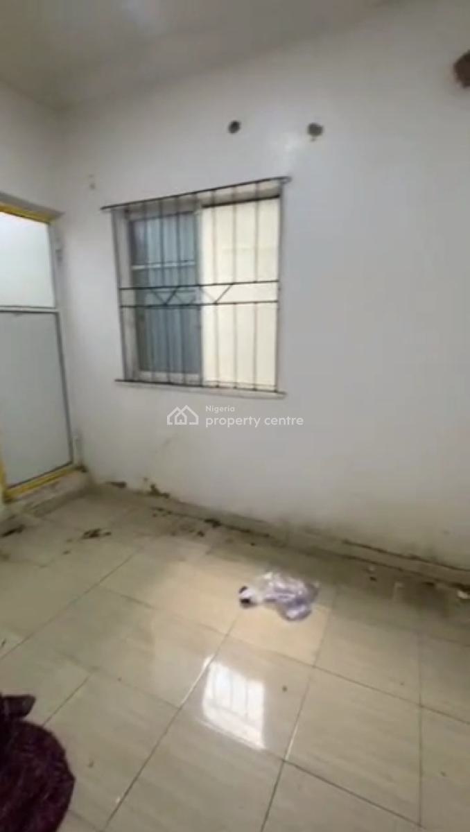 Executive, Very Decent and Spacious Groundfloor Room Self Contain, Off Market Street, Shomolu, Lagos, Self Contain (single Rooms) for Rent