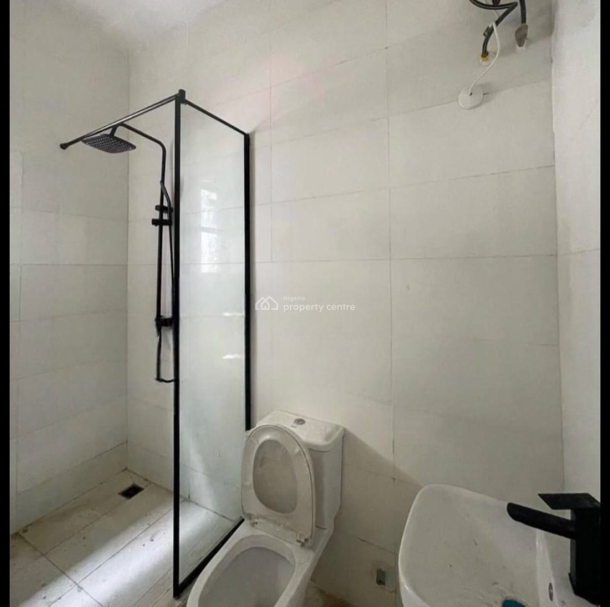 Brand New 2 Bedroom Penthouse with Open Plan Kitchen, Lekki Phase 1, Lekki, Lagos, Flat / Apartment for Rent