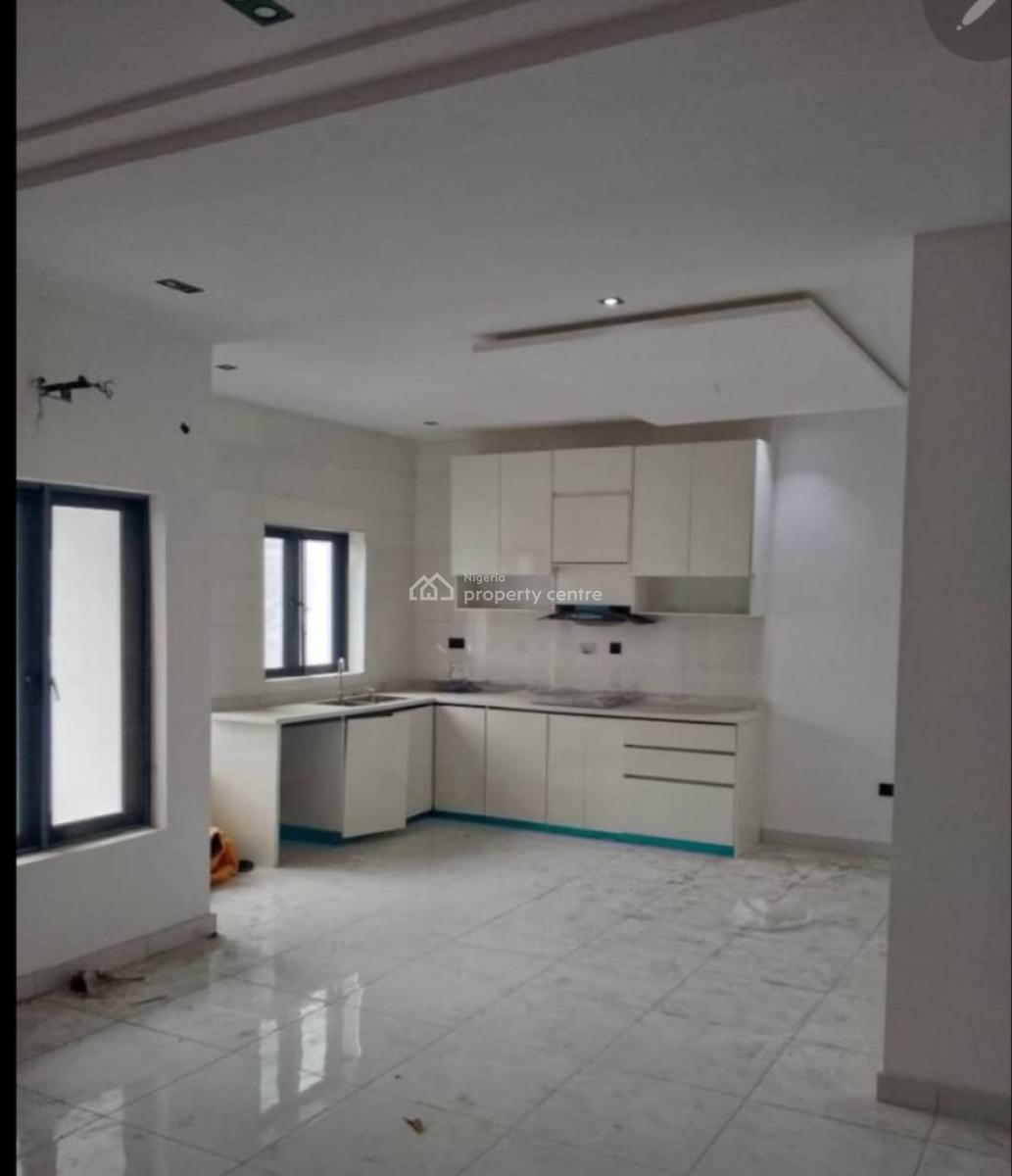 Brand New 2 Bedroom Penthouse with Open Plan Kitchen, Lekki Phase 1, Lekki, Lagos, Flat / Apartment for Rent