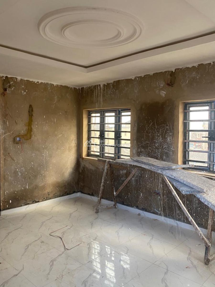 a Massive 2 Bedroom, Kilo, Surulere, Lagos, Flat / Apartment for Rent