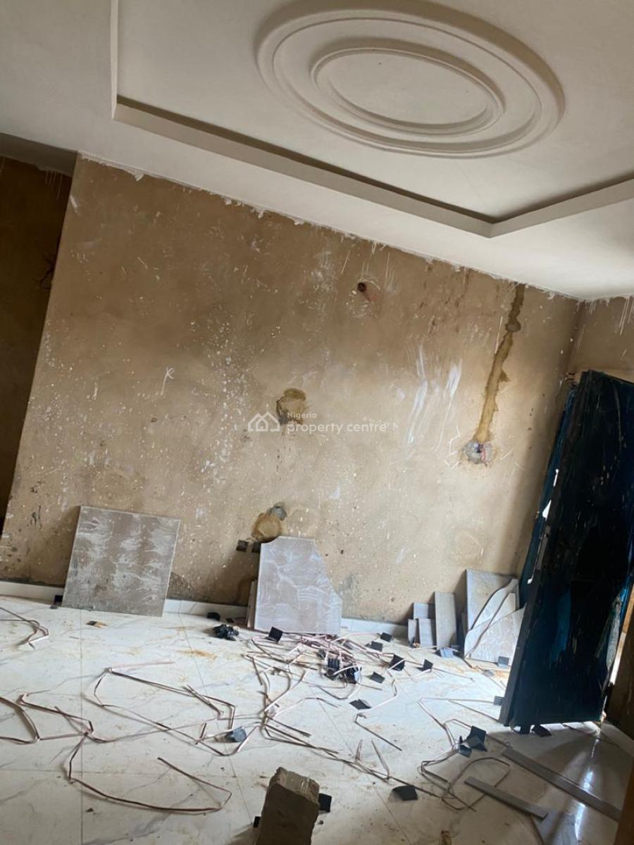 a Massive 2 Bedroom, Kilo, Surulere, Lagos, Flat / Apartment for Rent