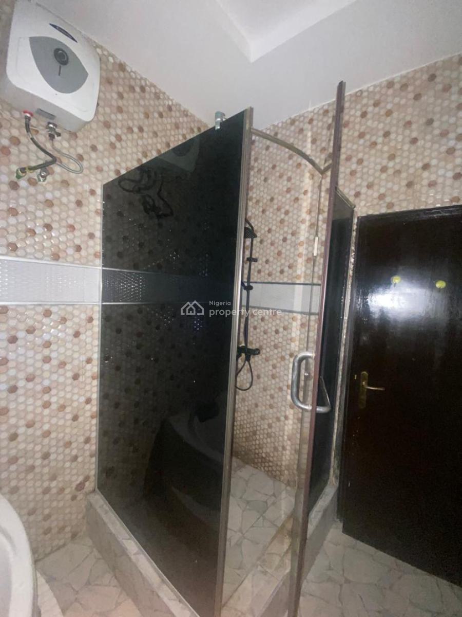 Serviced 3 Bedrooms Apartment with Bq, Lekki Right, Lekki Phase 1, Lekki, Lagos, Flat / Apartment for Rent
