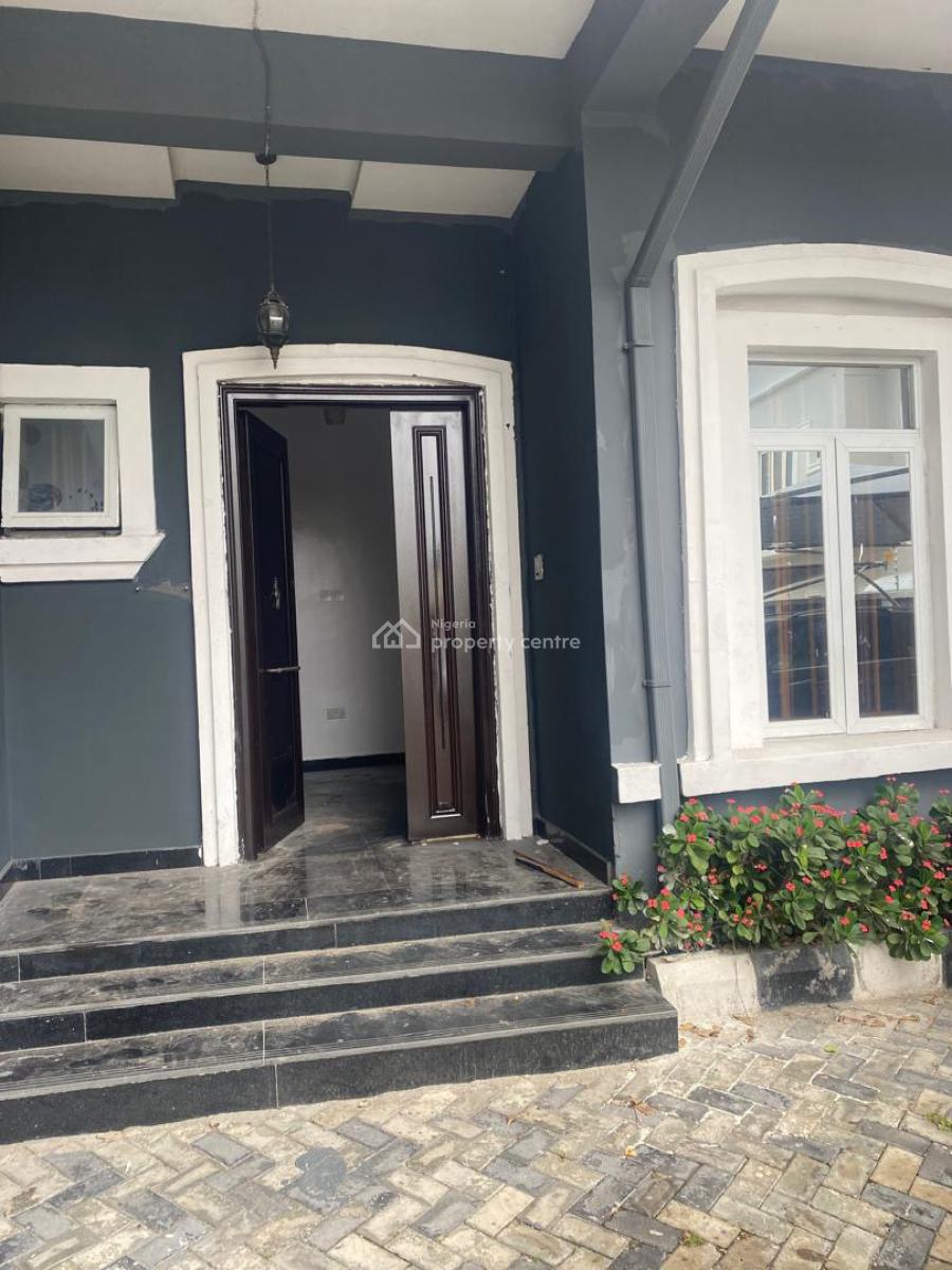 Serviced 3 Bedrooms Apartment with Bq, Lekki Right, Lekki Phase 1, Lekki, Lagos, Flat / Apartment for Rent