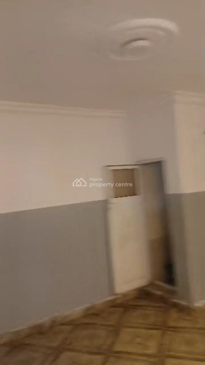 Executive, Very Decent and Spacious Upstairs Miniflat, Adekunle, Yaba, Lagos, Mini Flat (room and Parlour) for Rent