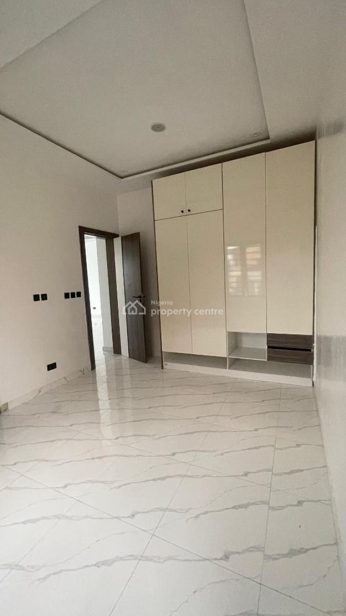 Beautifully Built 2 Bedroom Serviced Apartment, Lekki Phase 1, Lekki, Lagos, Flat / Apartment for Sale