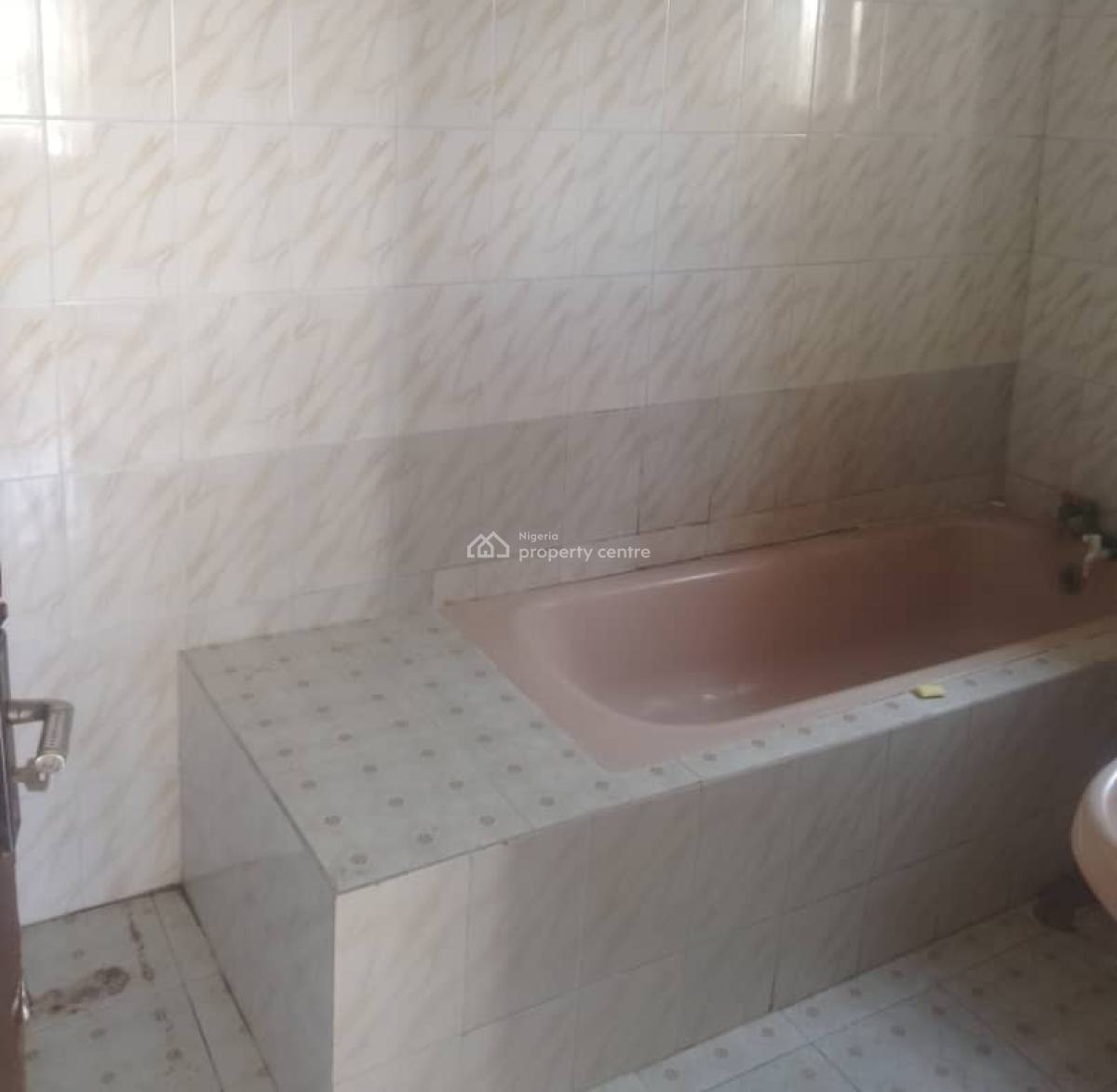 Standard 2 Bedroom Flat, 6th Avenue, Gwarinpa, Abuja, Flat / Apartment for Rent