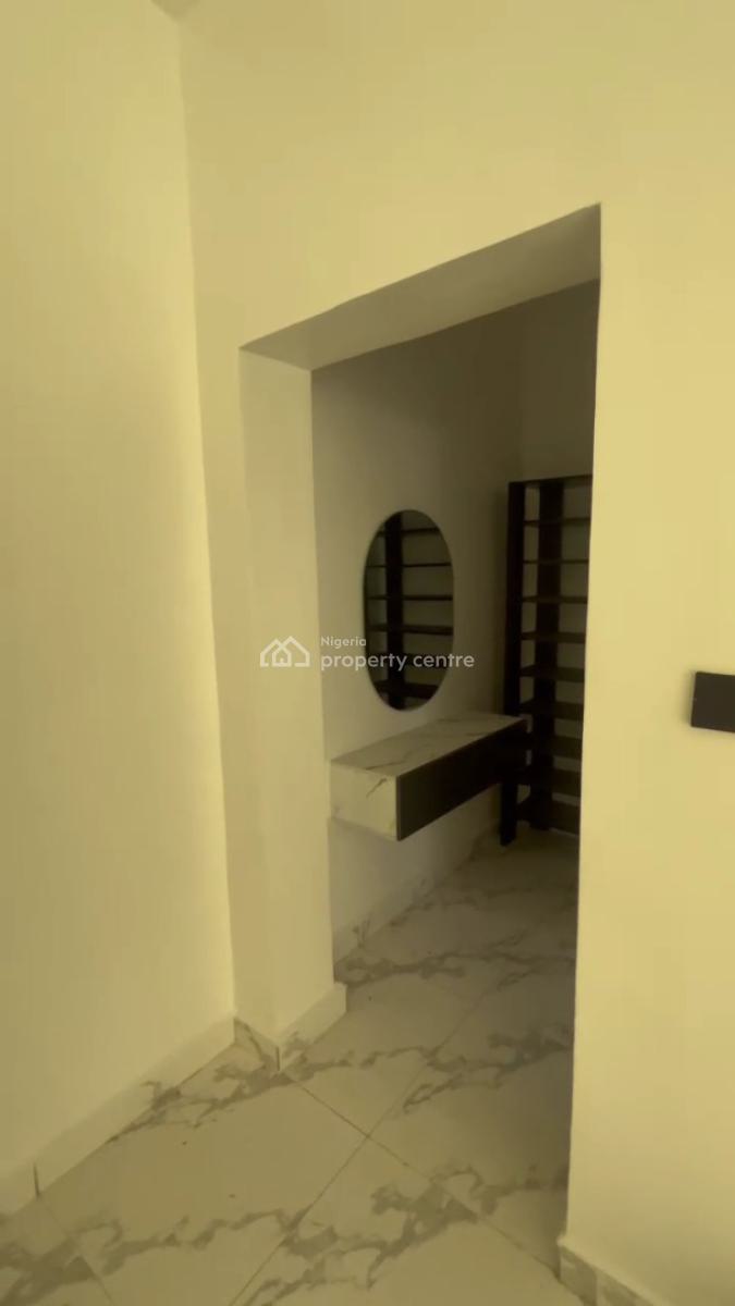 Spacious 3 Bedroom Massionatte House, Nike Art Gallery, Ikate, Lekki, Lagos, House for Rent