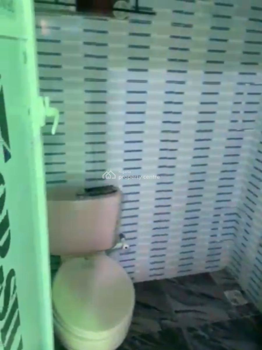 Specious and Very Decent Self-contain, Akanni Close, Iwaya, Yaba, Lagos, Self Contain (single Rooms) for Rent