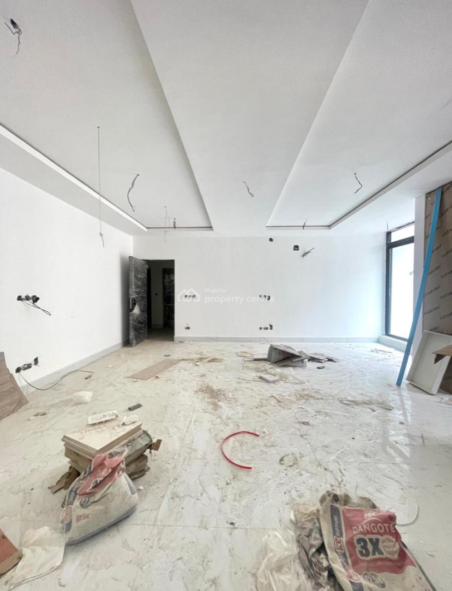 2 Bedroom Fully Serviced Apartment, Lekki Phase 1, Lekki, Lagos, Flat / Apartment for Sale