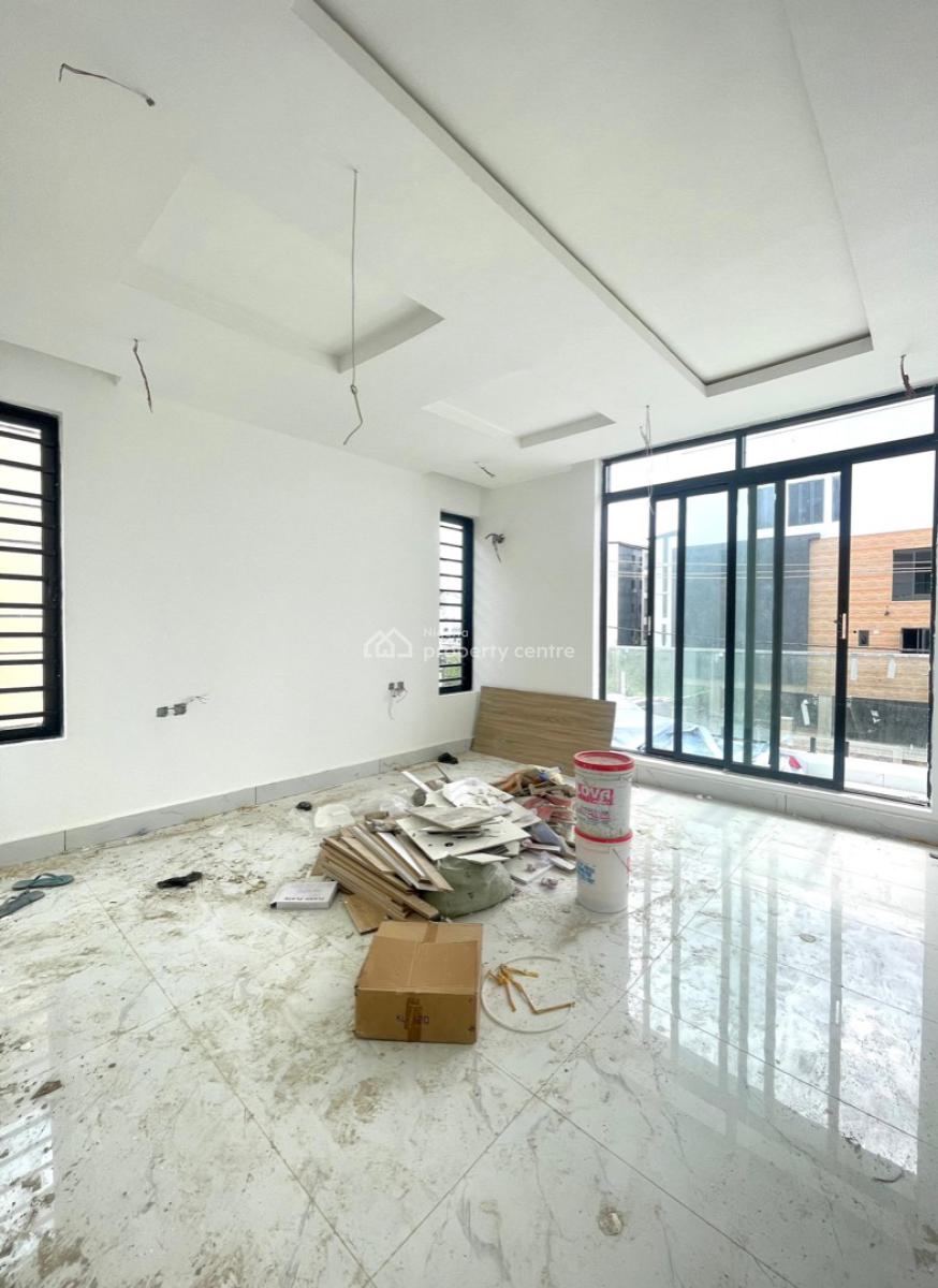 2 Bedroom Fully Serviced Apartment, Lekki Phase 1, Lekki, Lagos, Flat / Apartment for Sale
