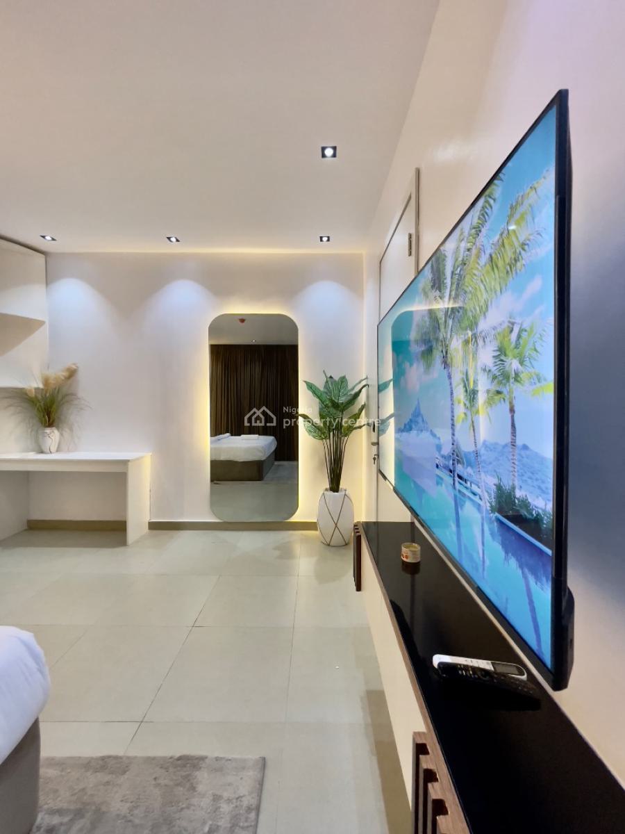 Luxury 1 Bedroom Waterfront Apartment, Lekki, Lekki Phase 1, Lekki, Lagos, Mini Flat (room and Parlour) Short Let
