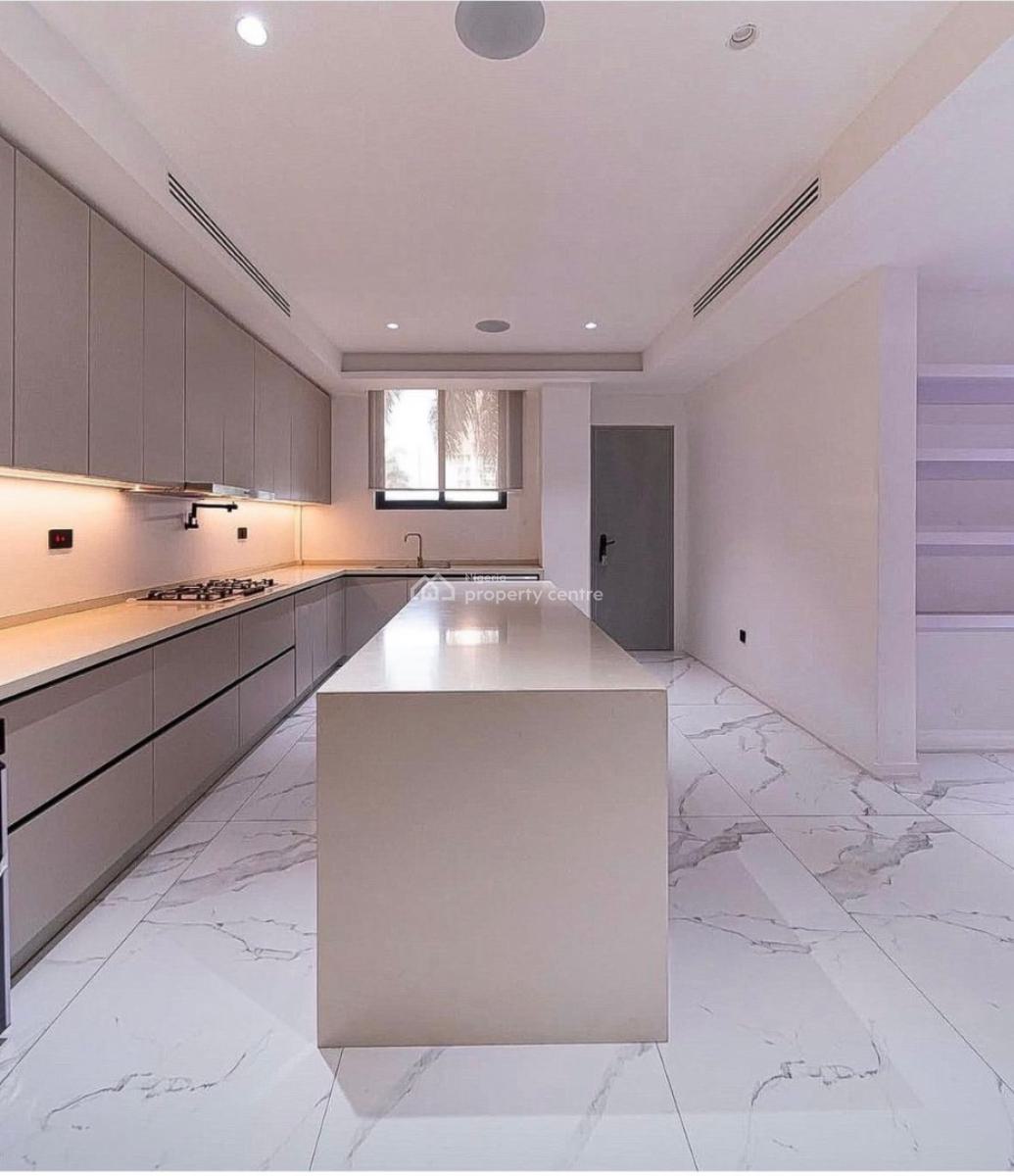Exquisitely Designed 4 Bedroom Service Apartment in a Prestigious Area, Ikoyi, Lekki, Lagos, Flat / Apartment for Sale