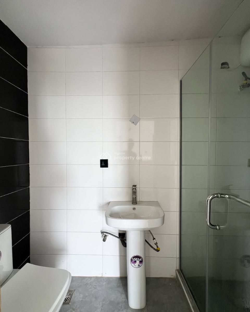 4 Bedroom Terrace Duplex, Ologolo, Lekki, Lagos, Flat / Apartment for Rent