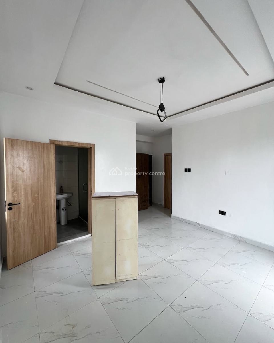 4 Bedroom Terrace Duplex, Ologolo, Lekki, Lagos, Flat / Apartment for Rent