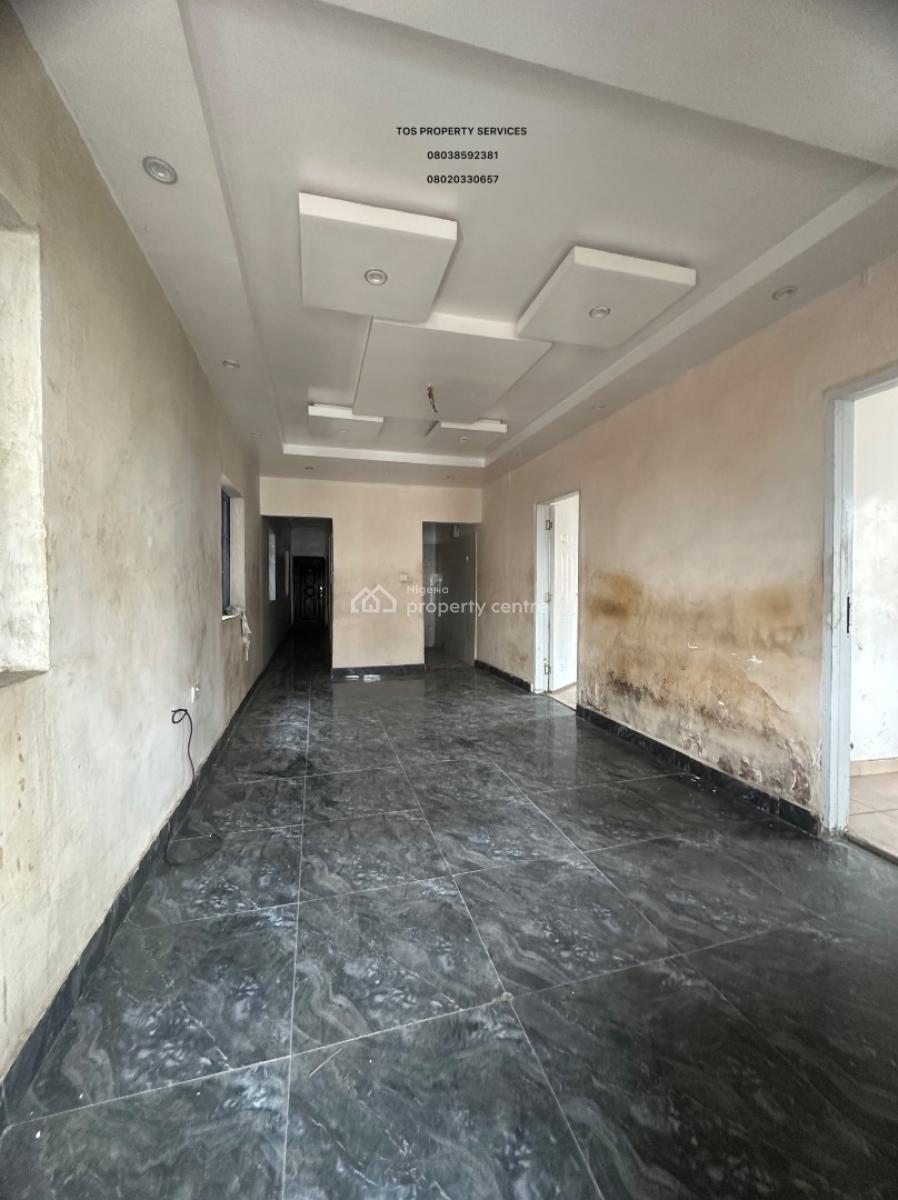 Decent 2 Bedroom All Rooms Ensuite Flat (upstairs), Off Herbert Macaulay Way, Yaba, Lagos, Flat / Apartment for Rent