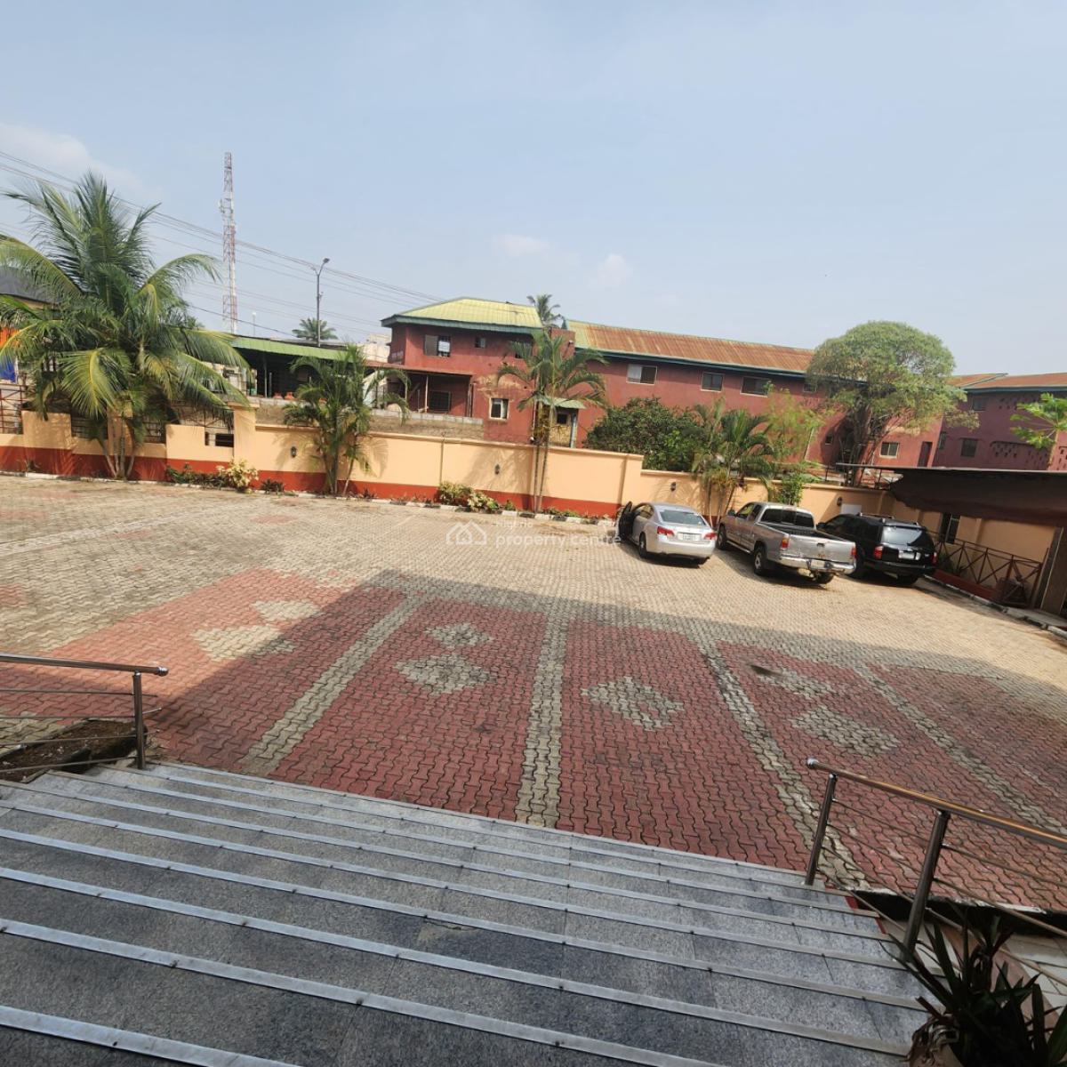 Beautifully Designed 24 Bedroom Hotel in a Metropolitan Area, Sango Road Ibadan, Eleyele, Ibadan, Oyo, House for Sale