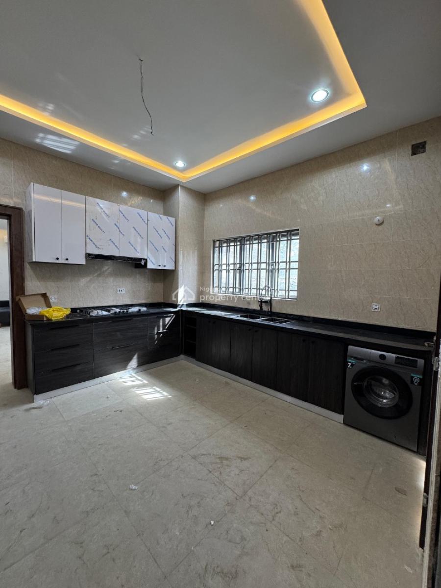 Brand New 4-bedroom Semidetached Duplex with a Bq at Jabi Main. *3 Uni, Jabi, Jabi, Abuja, Semi-detached Duplex for Rent