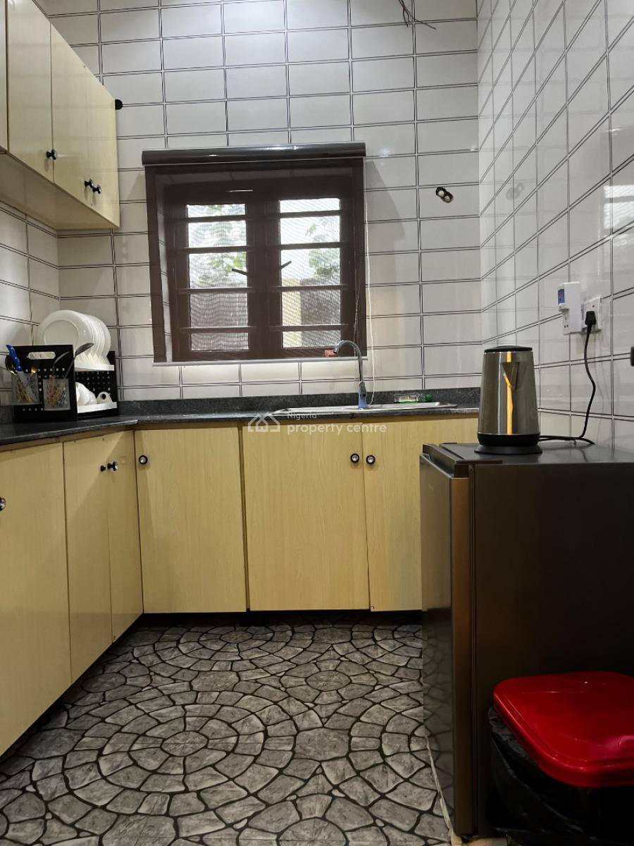 Luxury and Comfortable 2 Bedroom, Asba and Dantata Estate, Fo1 Layout, Kubwa, Abuja, Flat / Apartment Short Let