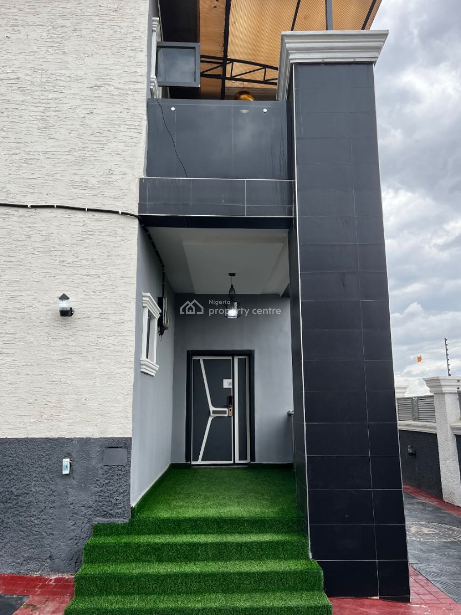 Luxury and Comfortable 2 Bedroom, Asba and Dantata Estate, Fo1 Layout, Kubwa, Abuja, Flat / Apartment Short Let