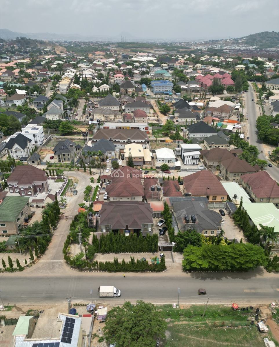 Beautiful 20 Hotel Rooms, Restaurant, Lounge, Gwarimpa Main , Serene Neighborhood, Gwarinpa, Abuja, Hotel / Guest House for Sale