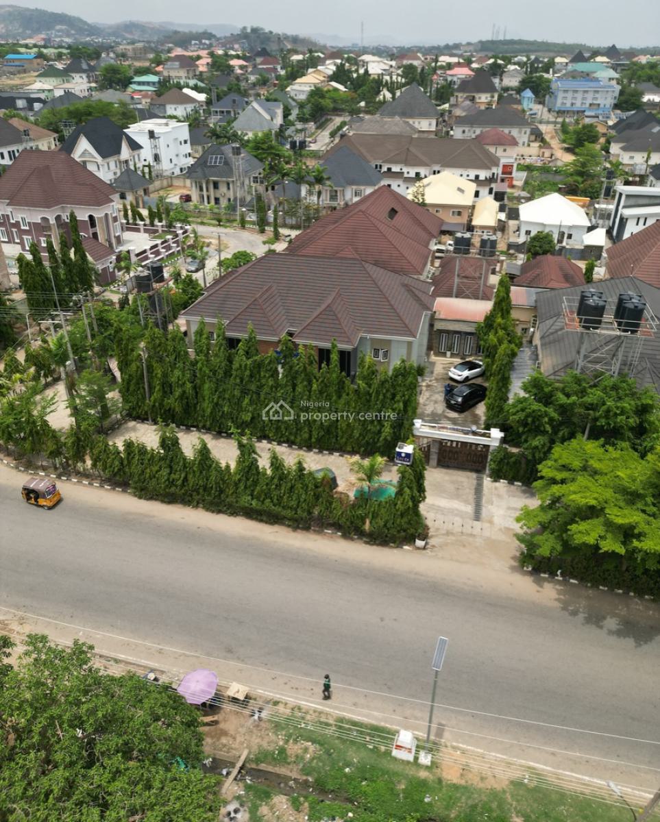 Beautiful 20 Hotel Rooms, Restaurant, Lounge, Gwarimpa Main , Serene Neighborhood, Gwarinpa, Abuja, Hotel / Guest House for Sale