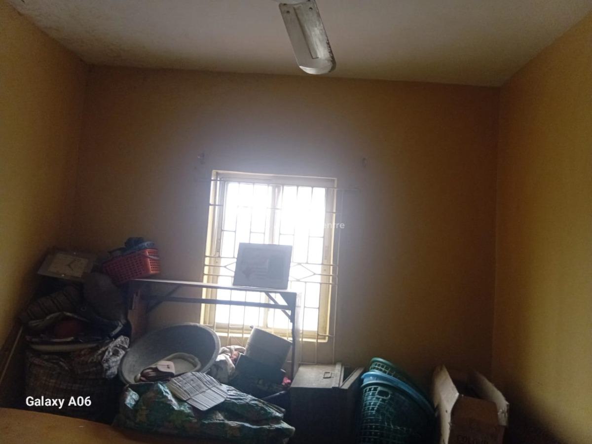 3 Bedrooms Flat, Jakande Estate, Isolo, Lagos, Flat / Apartment for Sale