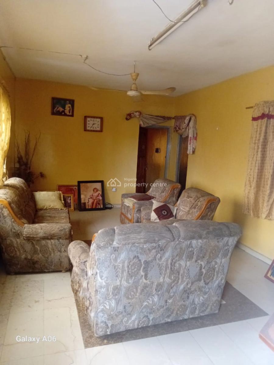 3 Bedrooms Flat, Jakande Estate, Isolo, Lagos, Flat / Apartment for Sale