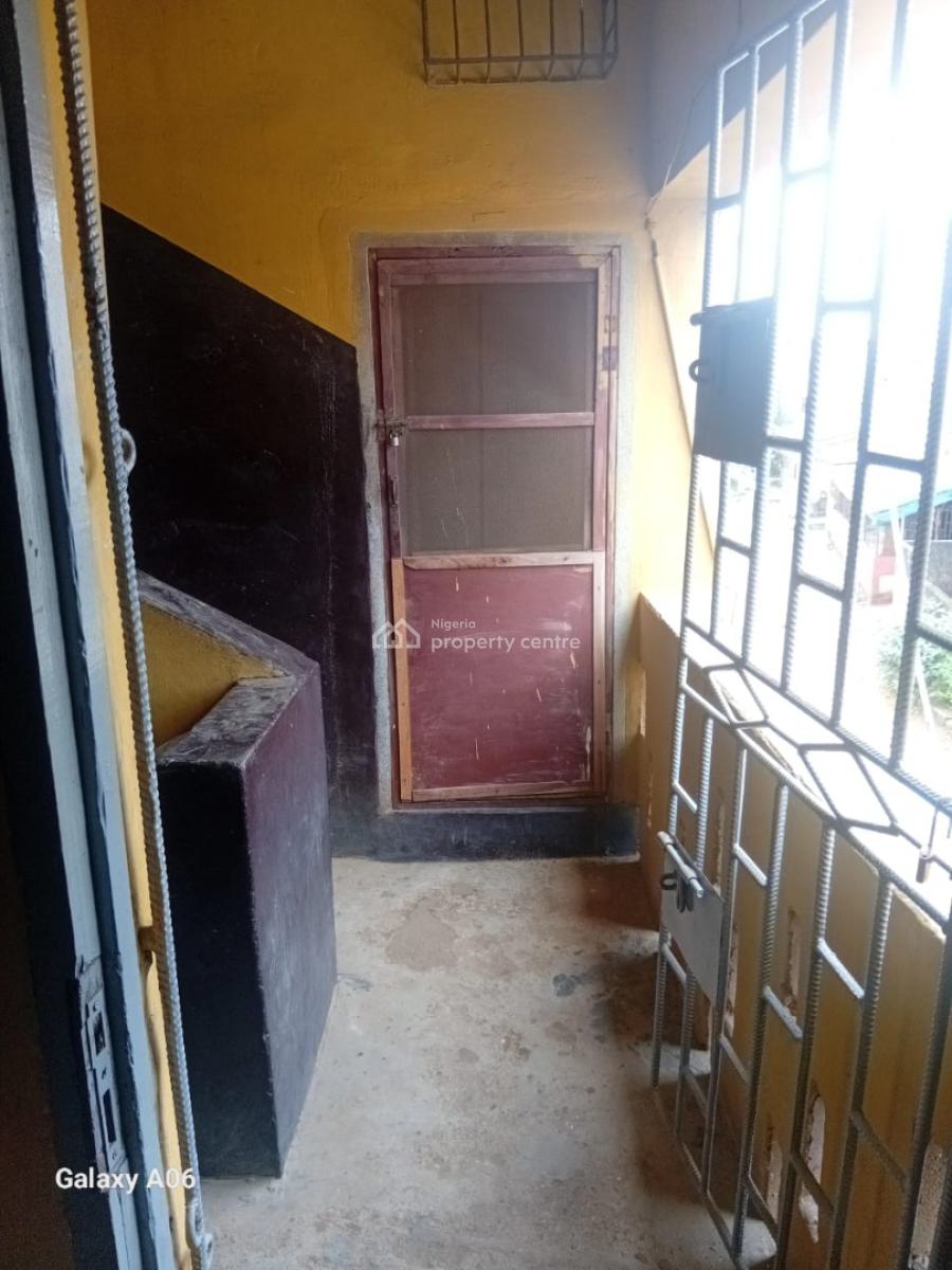 3 Bedrooms Flat, Jakande Estate, Isolo, Lagos, Flat / Apartment for Sale