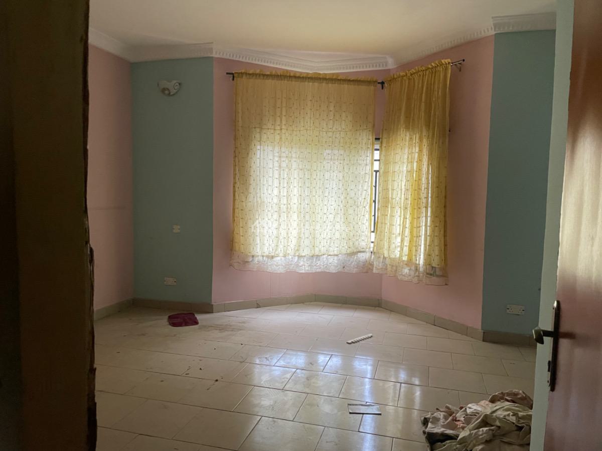 4bedroom Terrace Duplex, Royal Garden Estate, Ajah, Lagos, Terraced Duplex for Sale