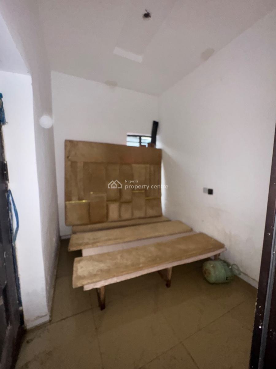 Nice 4 Bedroom Duplex Semi Detached Self Compound, Harris Drive Lekki Vgc, Lekki, Lagos, Semi-detached Duplex for Sale