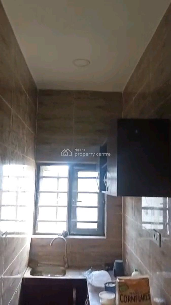 Mini Flat, Adekunle, Yaba, Lagos, Mini Flat (room and Parlour) for Rent