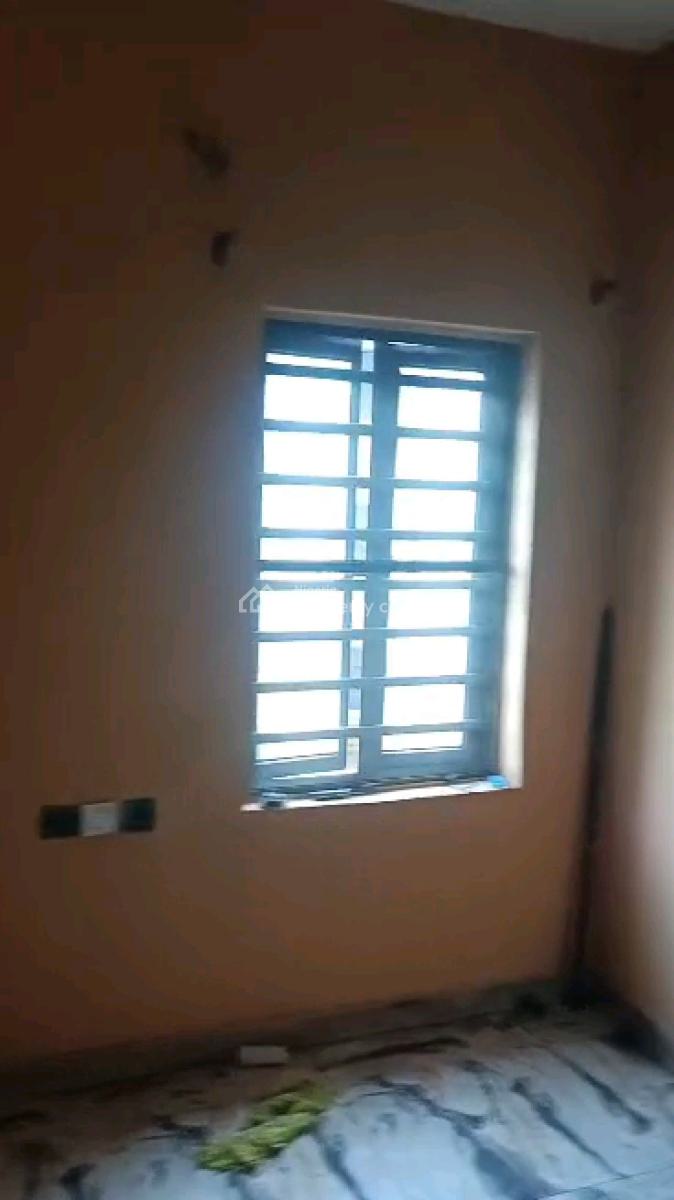 Mini Flat, Adekunle, Yaba, Lagos, Mini Flat (room and Parlour) for Rent
