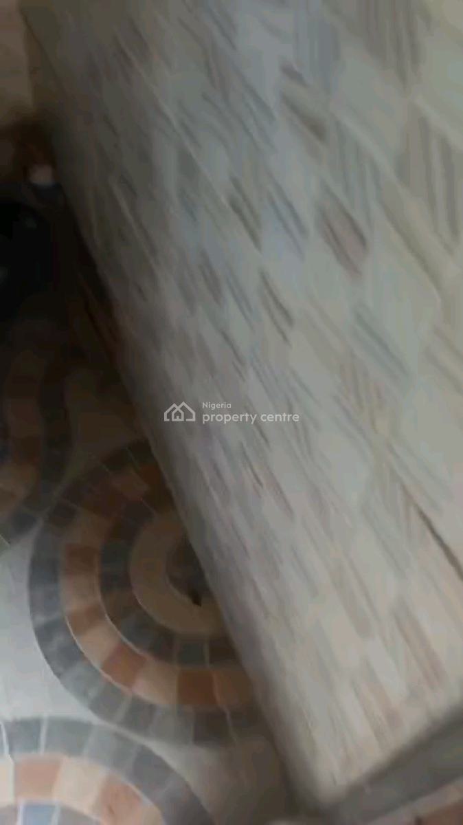 Mini Flat, Adekunle, Yaba, Lagos, Mini Flat (room and Parlour) for Rent