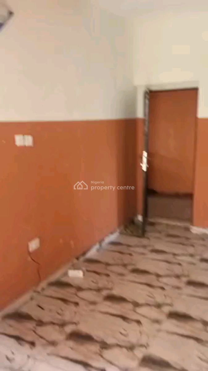 Mini Flat, Adekunle, Yaba, Lagos, Mini Flat (room and Parlour) for Rent