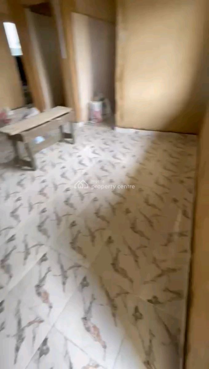 Standard and Executive  Two Bedroom Flat, Abeokuta Street, Adekunle, Yaba, Lagos, Flat / Apartment for Rent