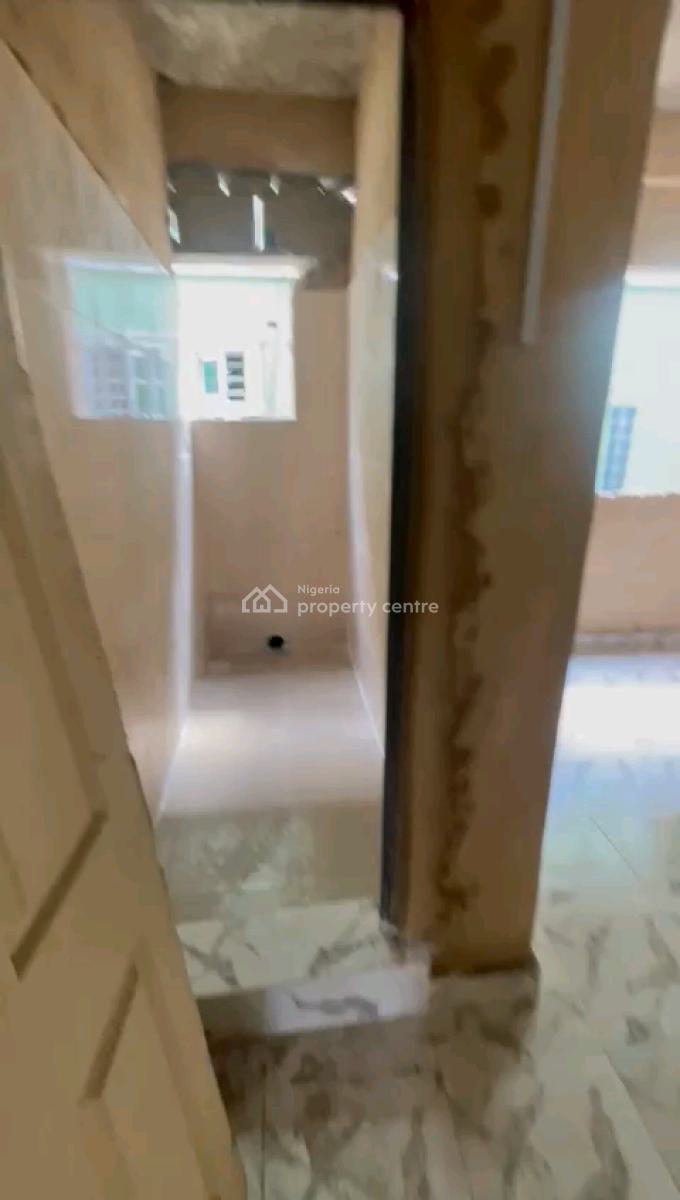 Standard and Executive  Two Bedroom Flat, Abeokuta Street, Adekunle, Yaba, Lagos, Flat / Apartment for Rent