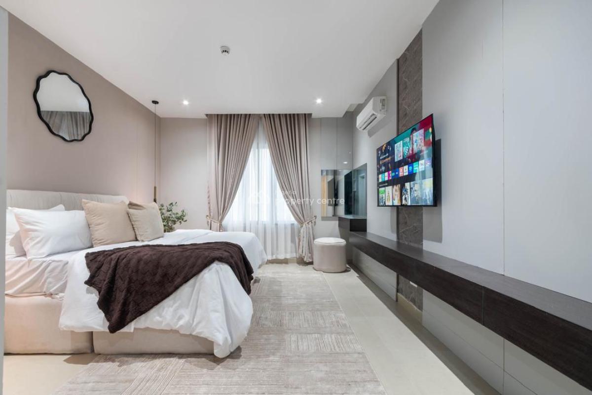 2 Bedroom Apartment in The Very Heart of Lekki Phase 1 (on Admiralty), on Admiralty Road, Lekki Phase 1, Lekki, Lagos, Detached Duplex Short Let