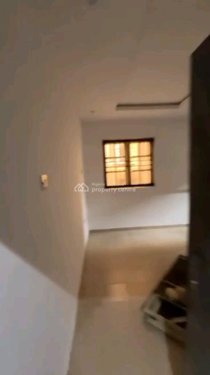 Decent and Renovated 2 Bedroom Flat with 2 Toilets / Bathrooms, Pop, Gra, Ogudu, Lagos, Flat / Apartment for Rent