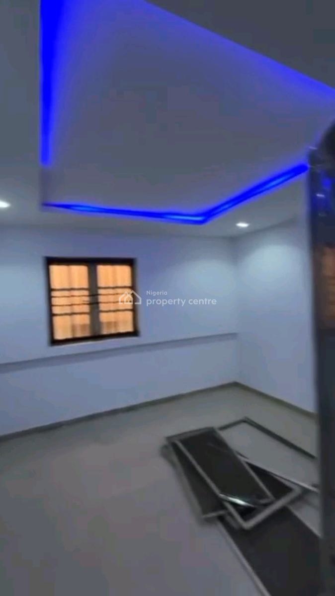 Decent and Renovated 2 Bedroom Flat with 2 Toilets / Bathrooms, Pop, Gra, Ogudu, Lagos, Flat / Apartment for Rent