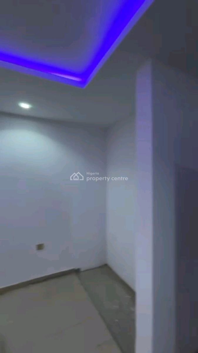Decent and Renovated 2 Bedroom Flat with 2 Toilets / Bathrooms, Pop, Gra, Ogudu, Lagos, Flat / Apartment for Rent