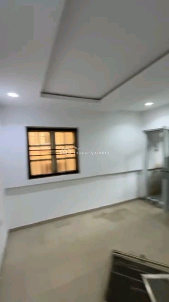 Decent and Renovated 2 Bedroom Flat with 2 Toilets / Bathrooms, Pop, Gra, Ogudu, Lagos, Flat / Apartment for Rent