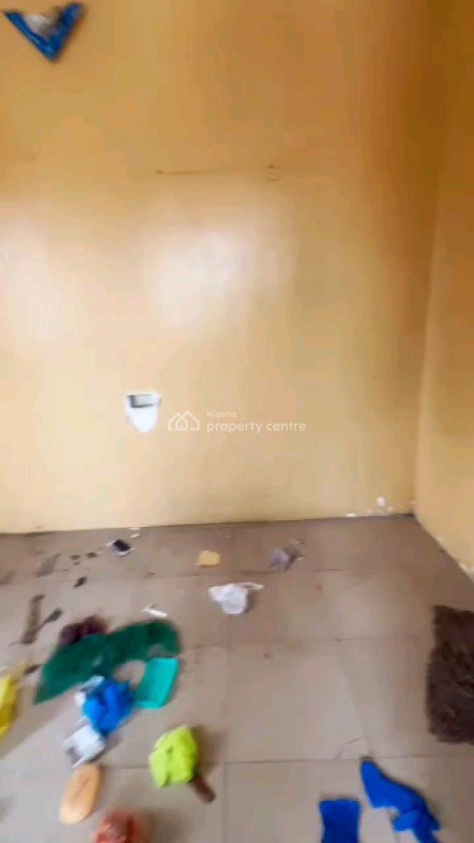 Executive,  Very Decent,  Standard and Nice Miniflat, Shomolu, Lagos, Mini Flat (room and Parlour) for Rent