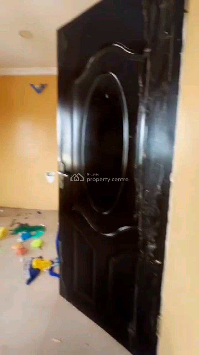 Executive,  Very Decent,  Standard and Nice Miniflat, Shomolu, Lagos, Mini Flat (room and Parlour) for Rent