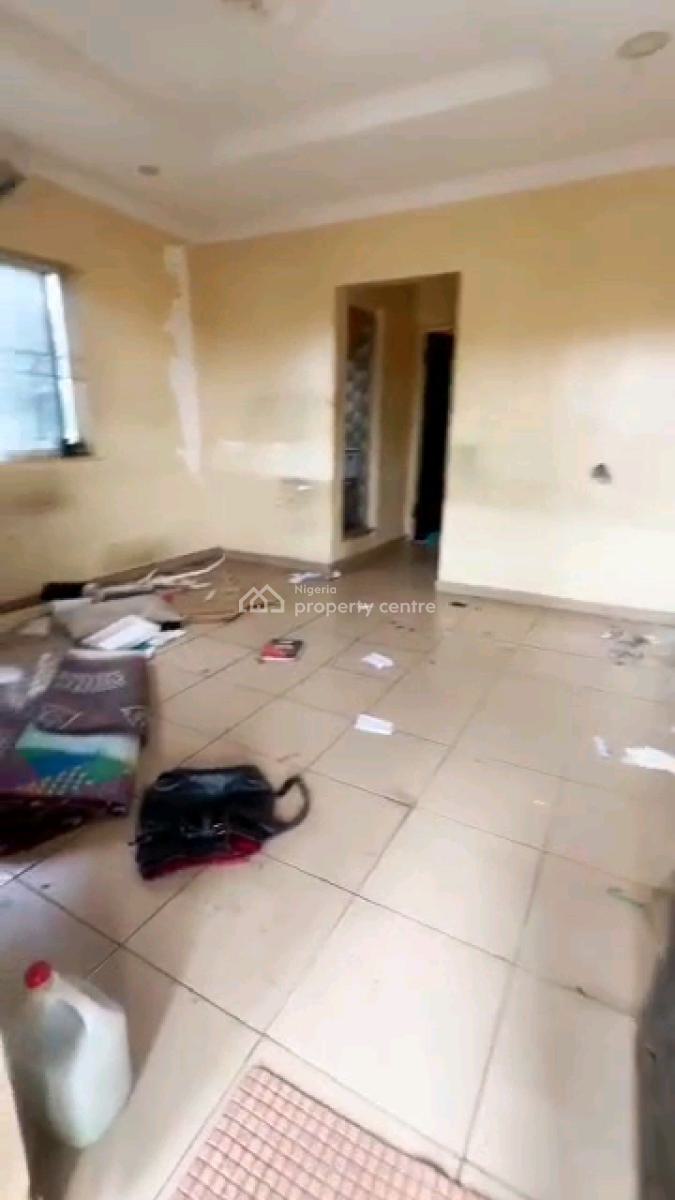 Executive,  Very Decent,  Standard and Nice Miniflat, Shomolu, Lagos, Mini Flat (room and Parlour) for Rent